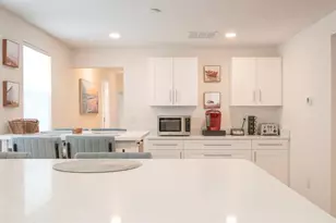 6445 2nd Ave S, Saint Petersburg, FL 33707 - Photo 31