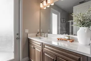 33164 Kateland Dr, Wesley Chapel, FL 33545 - Photo 39