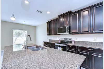 2718 Garden Falls Drive, Brandon, FL 33511 - Photo 7