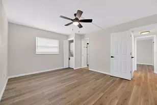 8831 Bay Pointe Dr, Tampa, FL 33615 - Photo 39