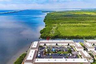 8831 Bay Pointe Dr, Tampa, FL 33615 - Photo 11