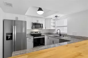 8831 Bay Pointe Dr, Tampa, FL 33615 - Photo 21