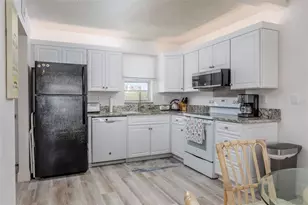 7405 Bay Island Dr S, South Pasadena, FL 33707 - Photo 13