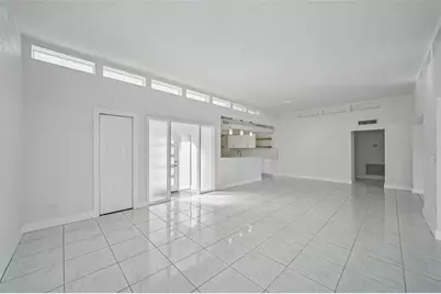 11055 6th Street E, Treasure Island, FL 33706 - Photo 9