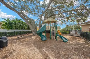 12822 Hampton Hill Dr, Riverview, FL 33578 - Photo 31