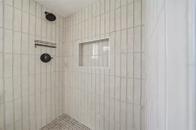 4234 Des Moines Street NE, Saint Petersburg, FL 33703 - Photo 23