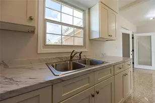 5773 3rd Ave N, Saint Petersburg, FL 33710 - Photo 13