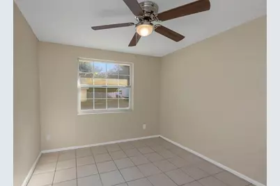 8804 Briar Hollow Court, Tampa, FL 33634 - Photo 11