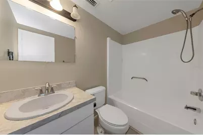 8804 Briar Hollow Court, Tampa, FL 33634 - Photo 13