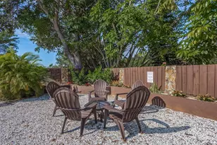 8240 144th Ln, Seminole, FL 33776 - Photo 55