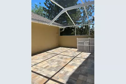 9421 W Park Village Drive, Tampa, FL 33626 - Photo 7