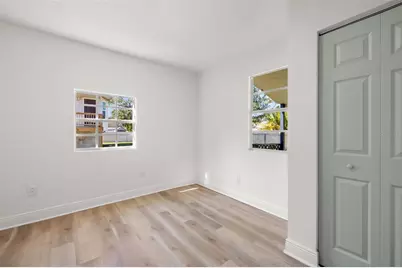 2220 Davis Street, Tampa, FL 33605 - Photo 9