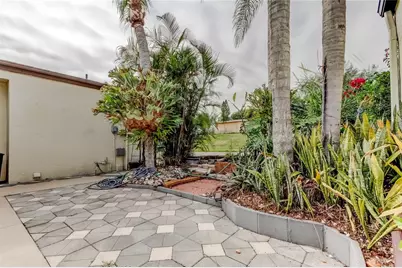 4548 Somerset Place, New Port Richey, FL 34652 - Photo 37