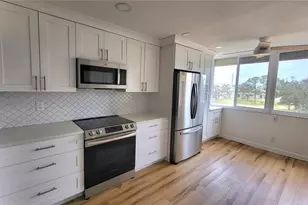 4915 Bay St NE, Saint Petersburg, FL 33703 - Photo 5