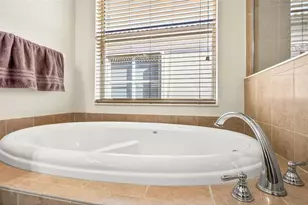 15737 Crystal Waters Dr, Wimauma, FL 33598 - Photo 29