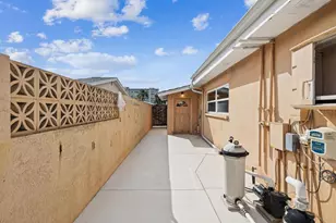 11549 48th Ave N, Saint Petersburg, FL 33708 - Photo 23