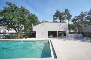 5154 Puritan Cir, Tampa, FL 33617 - Photo 9