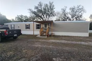 1333 Wilkinson Dr, Plant City, FL 33566 - Photo 1
