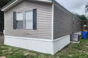 1333 Wilkinson Dr, Plant City, FL 33566 - Photo 5