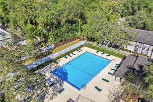 4004 Nestle Oaks Pl, Tampa, FL 33613 - Photo 33