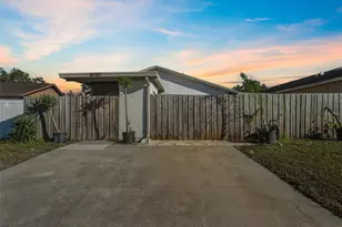 10707 Crowngate Ln, Tampa, FL 33624 - Photo 1