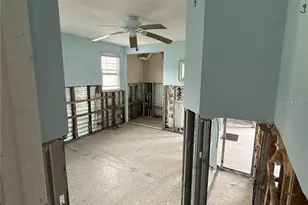 8780 43rd Ave N, Saint Petersburg, FL 33709 - Photo 15