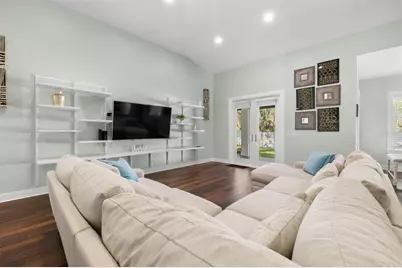 3211 Moran Road, Tampa, FL 33618 - Photo 13