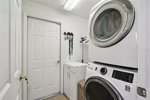 7904 Portrait Ct, New Port Richey, FL 34654 - Photo 23