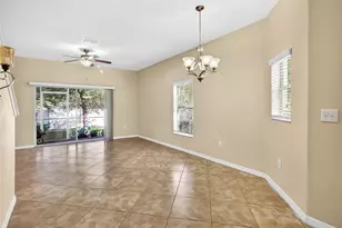 31253 Claridge Pl, Wesley Chapel, FL 33543 - Photo 5