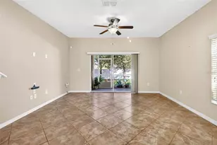 31253 Claridge Pl, Wesley Chapel, FL 33543 - Photo 7