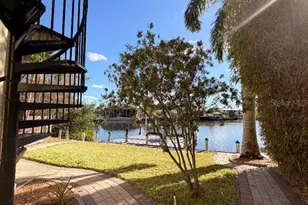 808 Symphony Isles Blvd, Apollo Beach, FL 33572 - Photo 5