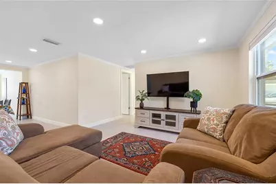 9203 51st Street N, Pinellas Park, FL 33782 - Photo 9