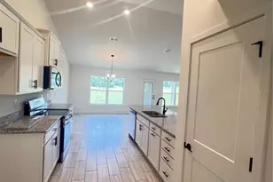 37136 Hidden View, Dade City, FL 33523 - Photo 15