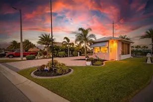 3283 Red Tail Hawk Dr, Polk City, FL 33868 - Photo 1