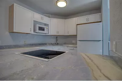 3315 58th Avenue S #112, Saint Petersburg, FL 33712 - Photo 9