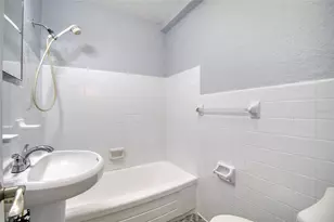 3315 58th Ave S, Saint Petersburg, FL 33712 - Photo 13