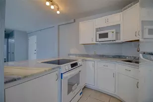 3315 58th Ave S, Saint Petersburg, FL 33712 - Photo 7