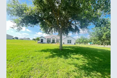37266 Hidden View Circle, Dade City, FL 33523 - Photo 1