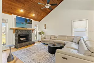 720 Natalie Ln, Palm Harbor, FL 34683 - Photo 13