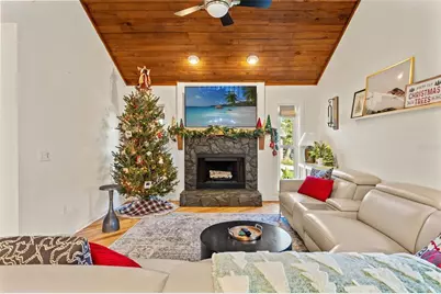 720 Natalie Lane, Palm Harbor, FL 34683 - Photo 17