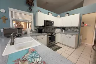 6005 Promenade Ct, Bradenton, FL 34203 - Photo 5