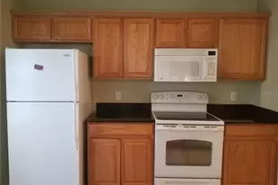 219 Drawbridge Ln, Valrico, FL 33594 - Photo 7