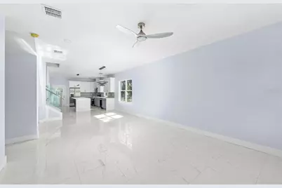 8119 N Dakota Avenue, Tampa, FL 33604 - Photo 5