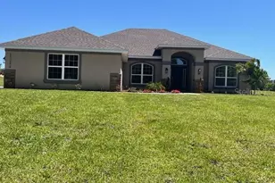 37298 Hidden Vw Cir, Dade City, FL 33523 - Photo 1