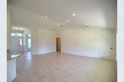 37041 Hidden View Circle, Dade City, FL 33523 - Photo 17