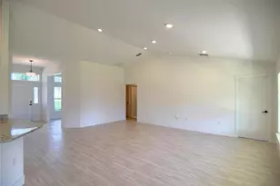 37041 Hidden Vw Cir, Dade City, FL 33523 - Photo 17