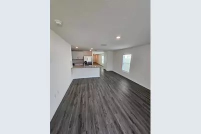 2636 Hardin Way, Zephyrhills, FL 33541 - Photo 5