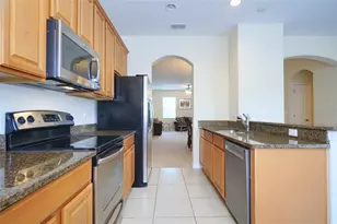 10144 Arbor Run Dr, Tampa, FL 33647 - Photo 11