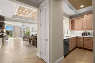 8 Academy Way S, Saint Petersburg, FL 33711 - Photo 5