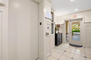 8 Academy Way S, Saint Petersburg, FL 33711 - Photo 3